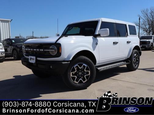 2026 Ford Bronco Outer Banks