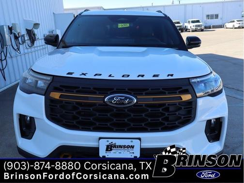 Star White 2026 Ford Explorer Tremor