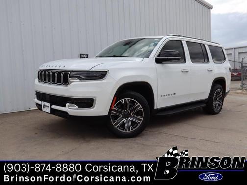 2023 Jeep Wagoneer Base