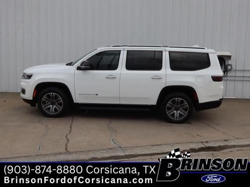 2023 Jeep Wagoneer Base