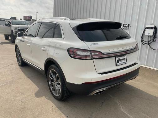 2021 Lincoln Nautilus Reserve