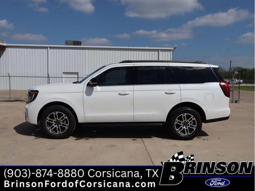 Star White 2026 Ford Expedition Active