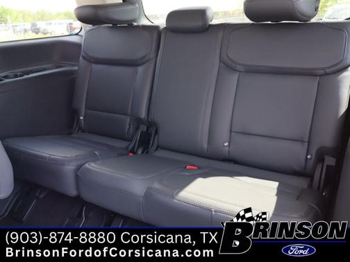 Star White 2026 Ford Expedition Active