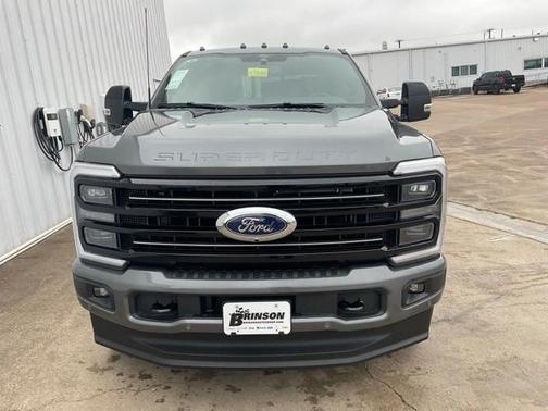 2025 Ford F-250 Platinum