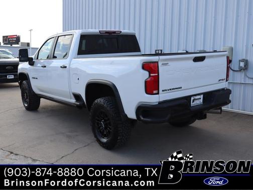 2024 Chevrolet Silverado 2500 ZR2