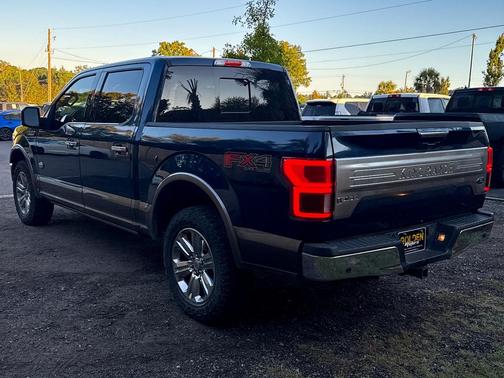 2018 Ford F-150 King Ranch 4WD SuperCrew 5.0L V8 FX4