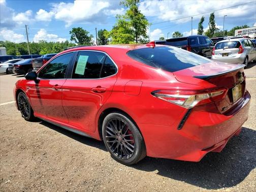 2020 Toyota Camry SE