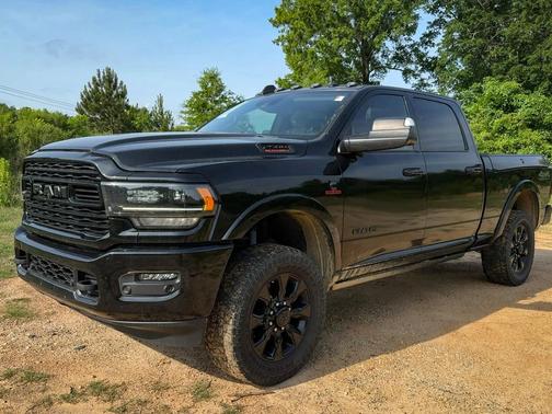 Black 2022 RAM 2500 Limited 4x4 Crew Cab 6'4'' Box