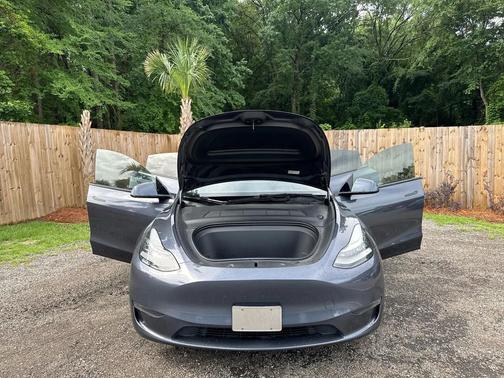 Gray 2023 Tesla Model Y Long Range AWD