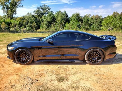 2017 Ford Mustang GT