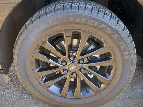 Black 2019 Ford Expedition Limited