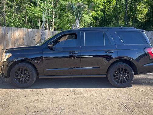 Black 2019 Ford Expedition Limited