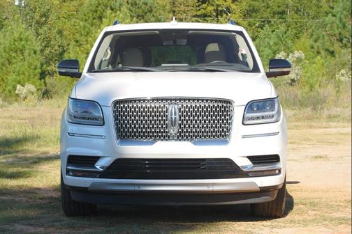 2019 Lincoln Navigator Select