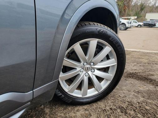 2018 Volvo XC90 T6 Momentum