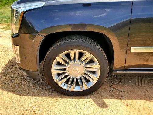 2017 Cadillac Escalade ESV Platinum