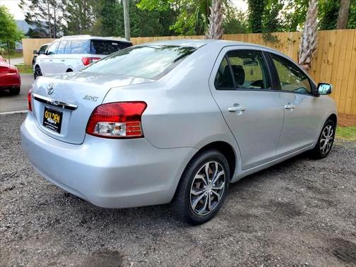 2009 Toyota Yaris S