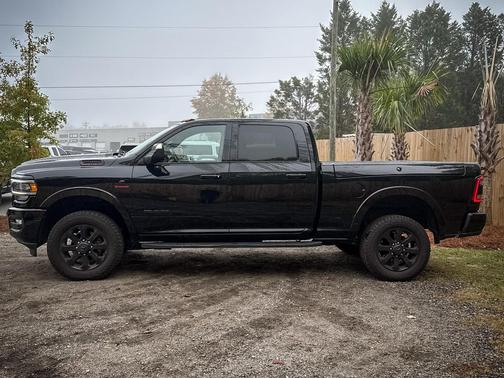2019 RAM 2500 Laramie Diesel 4x4 Crew Cab Lev 2 BlackOut Package