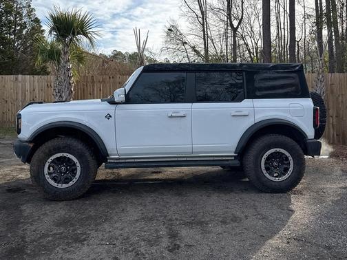 2022 Ford Bronco Sasquatch LUX Outer Banks 4 Door Advanced 4x4