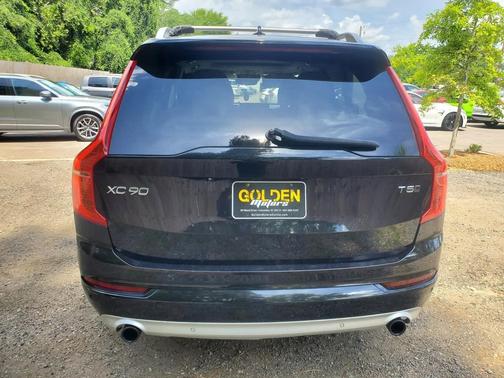 Black 2019 Volvo XC90 T5 Momentum