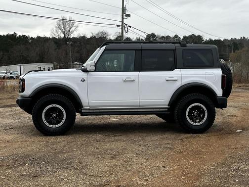2023 Ford Bronco 4 Outer Banks Lux Sasquatch 4x4