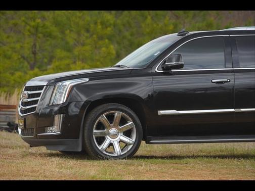 2020 Cadillac Escalade Luxury