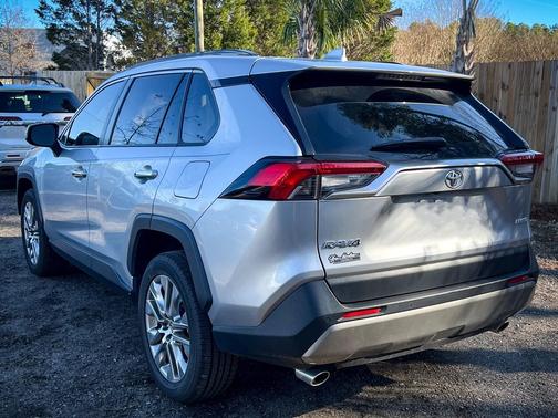 2023 Toyota RAV4 Limited