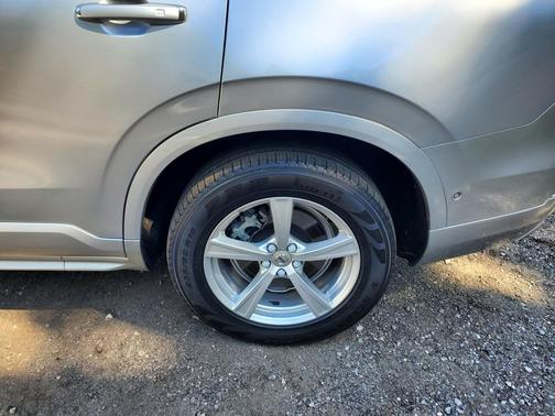 2019 Volvo XC90 T5 Momentum