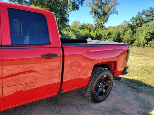 2018 Chevrolet Silverado 1500 Custom