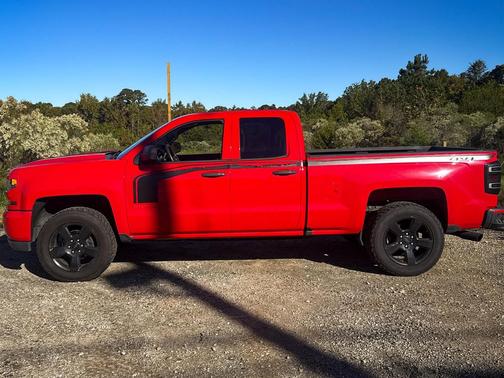 2018 Chevrolet Silverado 1500 Custom