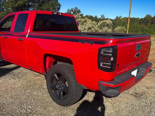 2018 Chevrolet Silverado 1500 Custom