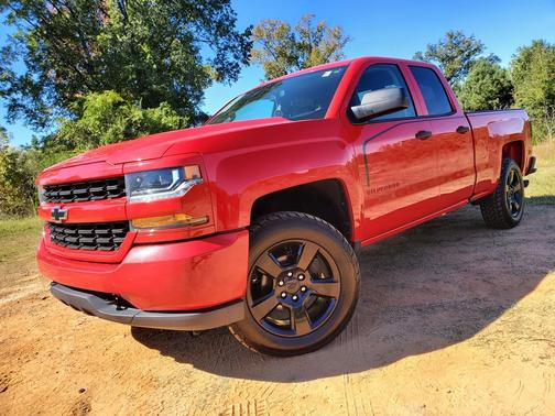 2018 Chevrolet Silverado 1500 Custom