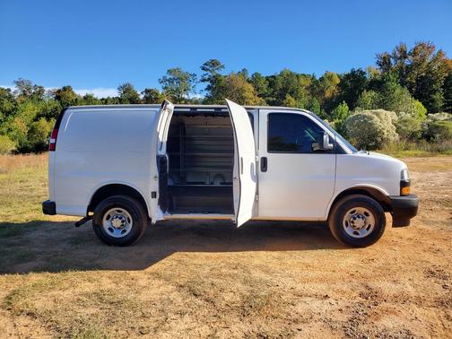 2020 Chevrolet Express 2500 6.0L 2500