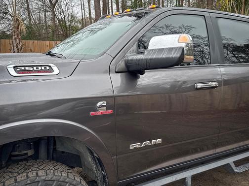 2020 RAM 2500 Laramie 4x4 Crew Cab