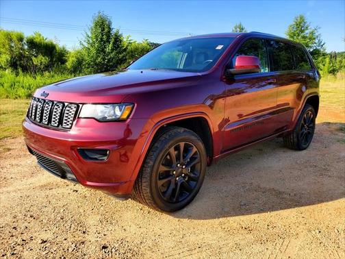 2022 Jeep Grand Cherokee Laredo