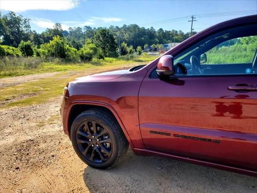 2022 Jeep Grand Cherokee Laredo