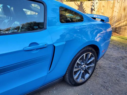 2011 Ford Mustang GT Premium