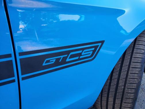 2011 Ford Mustang GT Premium