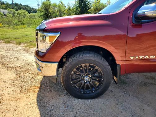 2018 Nissan Titan SL