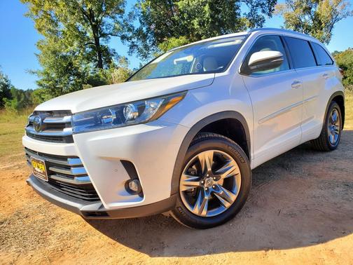 2019 Toyota Highlander Limited Platinum