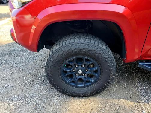 2020 Toyota Tacoma SR5