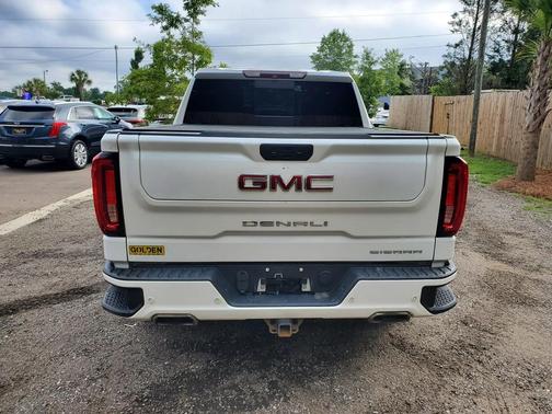 White 2019 GMC Sierra 1500 Denali
