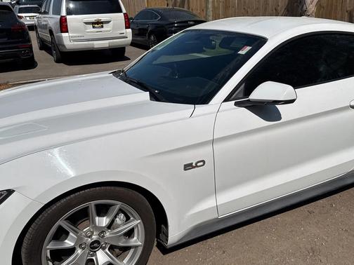 White 2015 Ford Mustang GT Premium