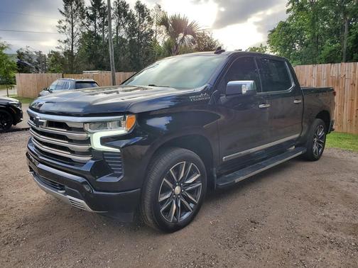Black 2022 Chevrolet Silverado 1500 High Country