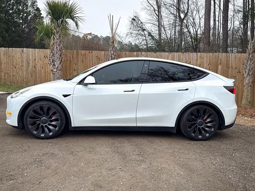 2022 Tesla Model Y Performance AWD