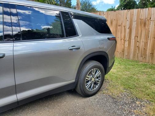 2024 Chevrolet Traverse LS