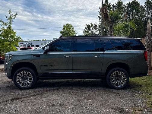 2023 GMC Yukon XL Denali Ultimate