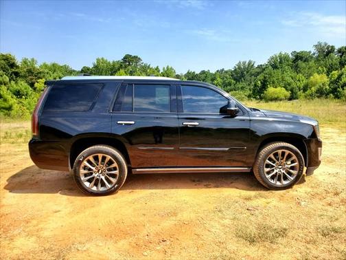 2020 Cadillac Escalade Platinum