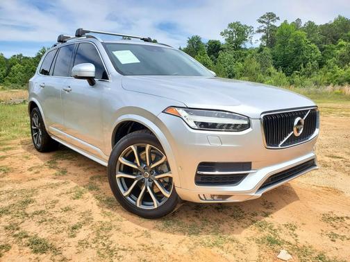 Gray 2019 Volvo XC90 T5 Momentum
