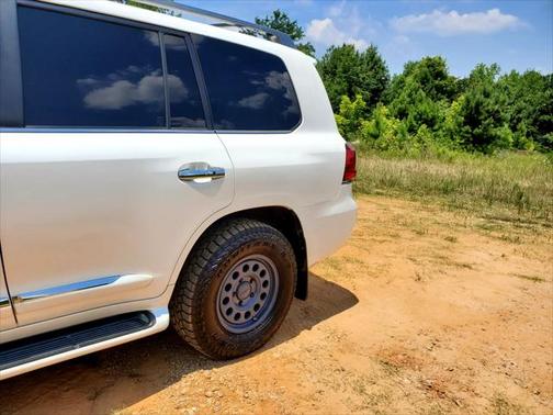 2011 Lexus LX 570 Base