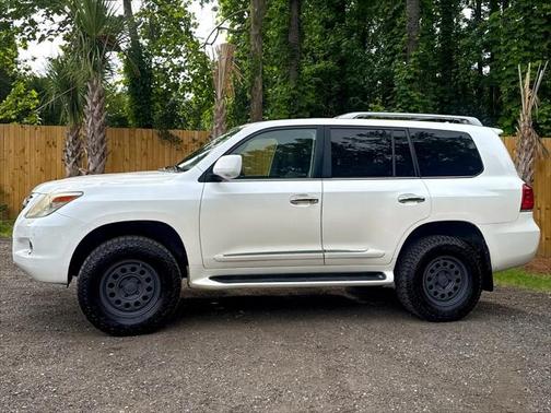 2011 Lexus LX 570 Base